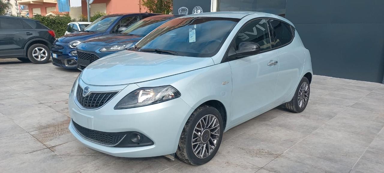Lancia Ypsilon 1.0 FireFly 5 porte S&S Hybrid Gold Plus