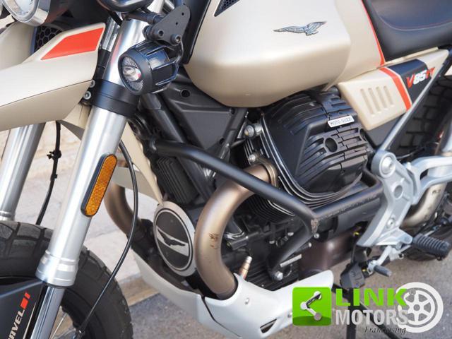 MOTO GUZZI V85 TT TRAVEL