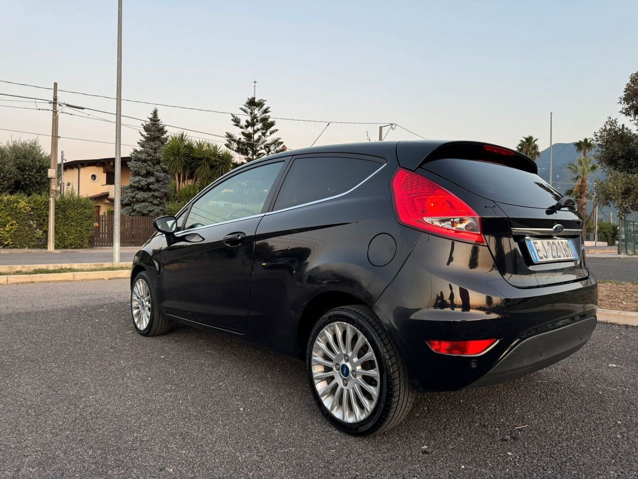 Ford Fiesta 2011 photo 3