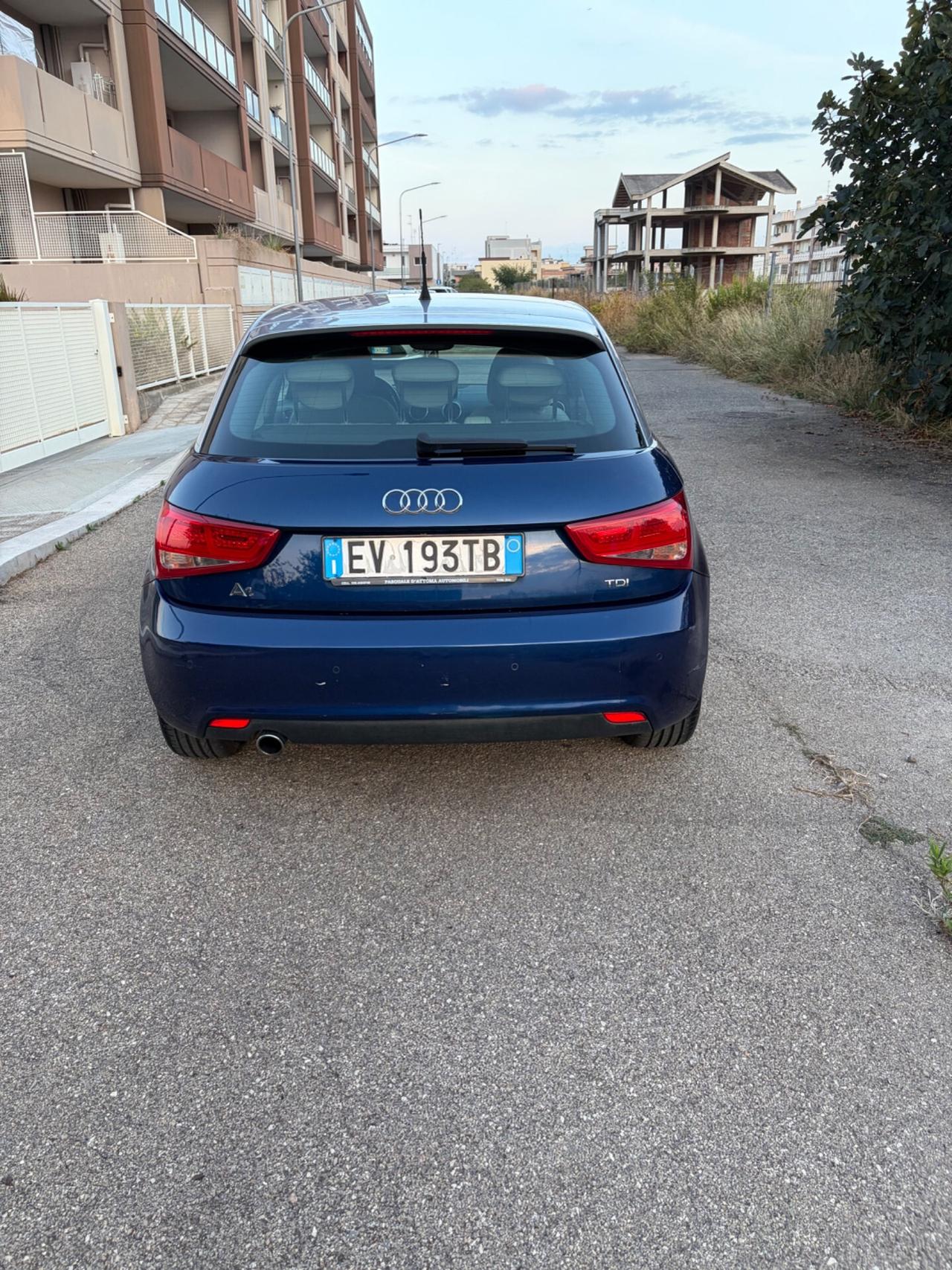 Audi A1 1.6 TDI S tronic line edition plus