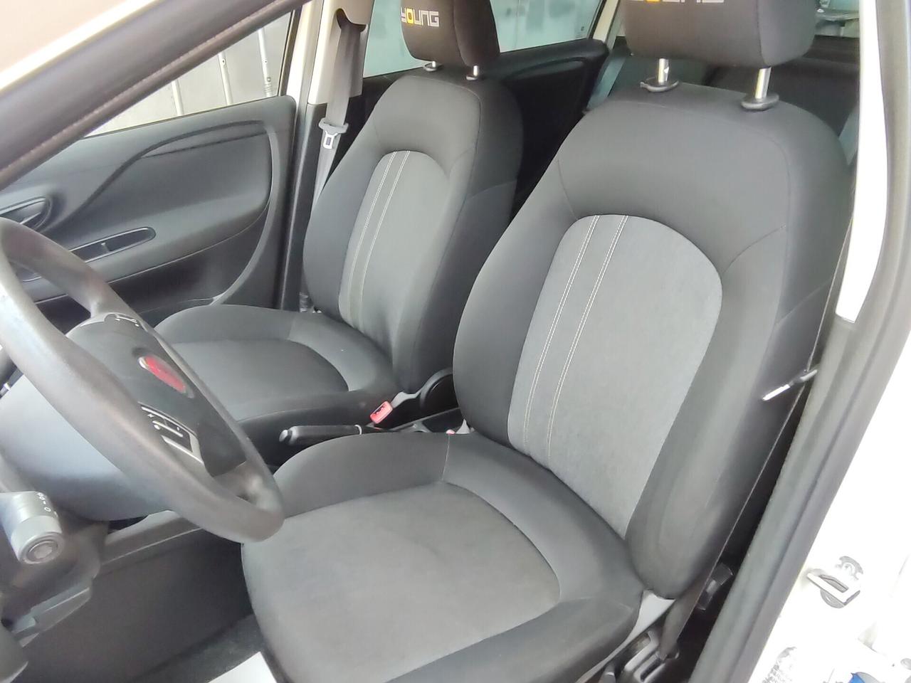 Fiat Punto 1.2 BENZINA Young NAVIGATORE