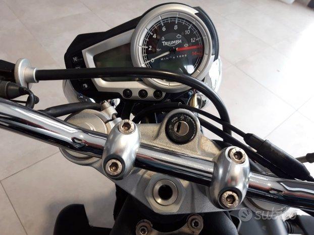 Triumph Street Triple 675