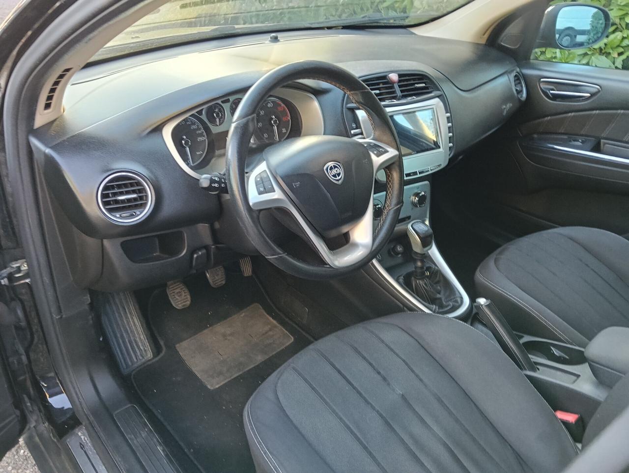 Lancia Delta 1.6 MJT DPF Argento