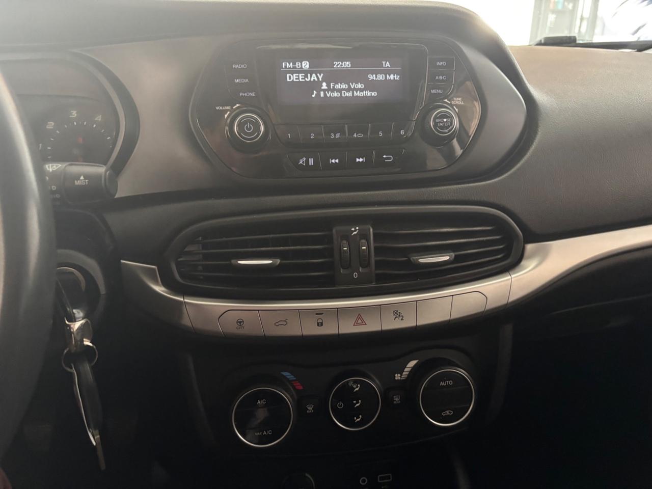 Fiat Tipo 1.4 BENZINA Lounge OK NEOPATENTATI