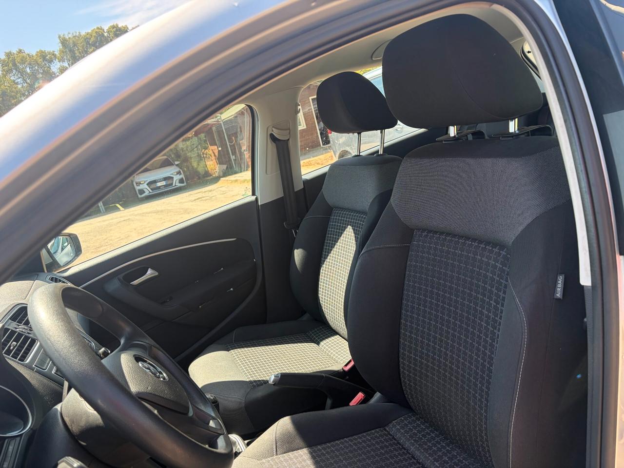 VOLKSWAGEN POLO 1.0 75CV ANNO 2015 155.000 KM
