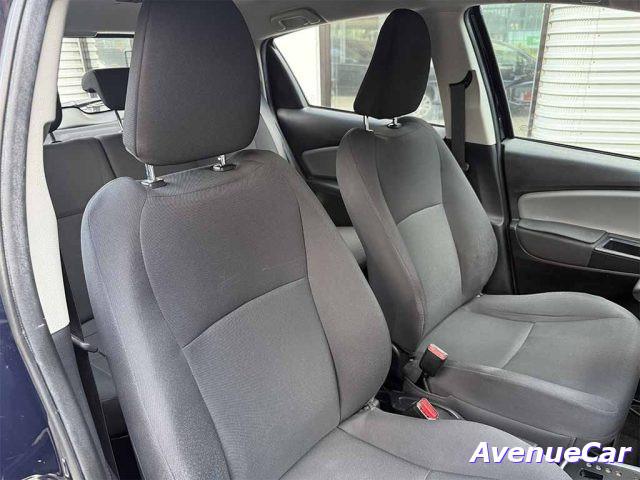 TOYOTA Yaris 5 porte 1.5h HYBRID Cool ADATTA A NEOPATENTATI