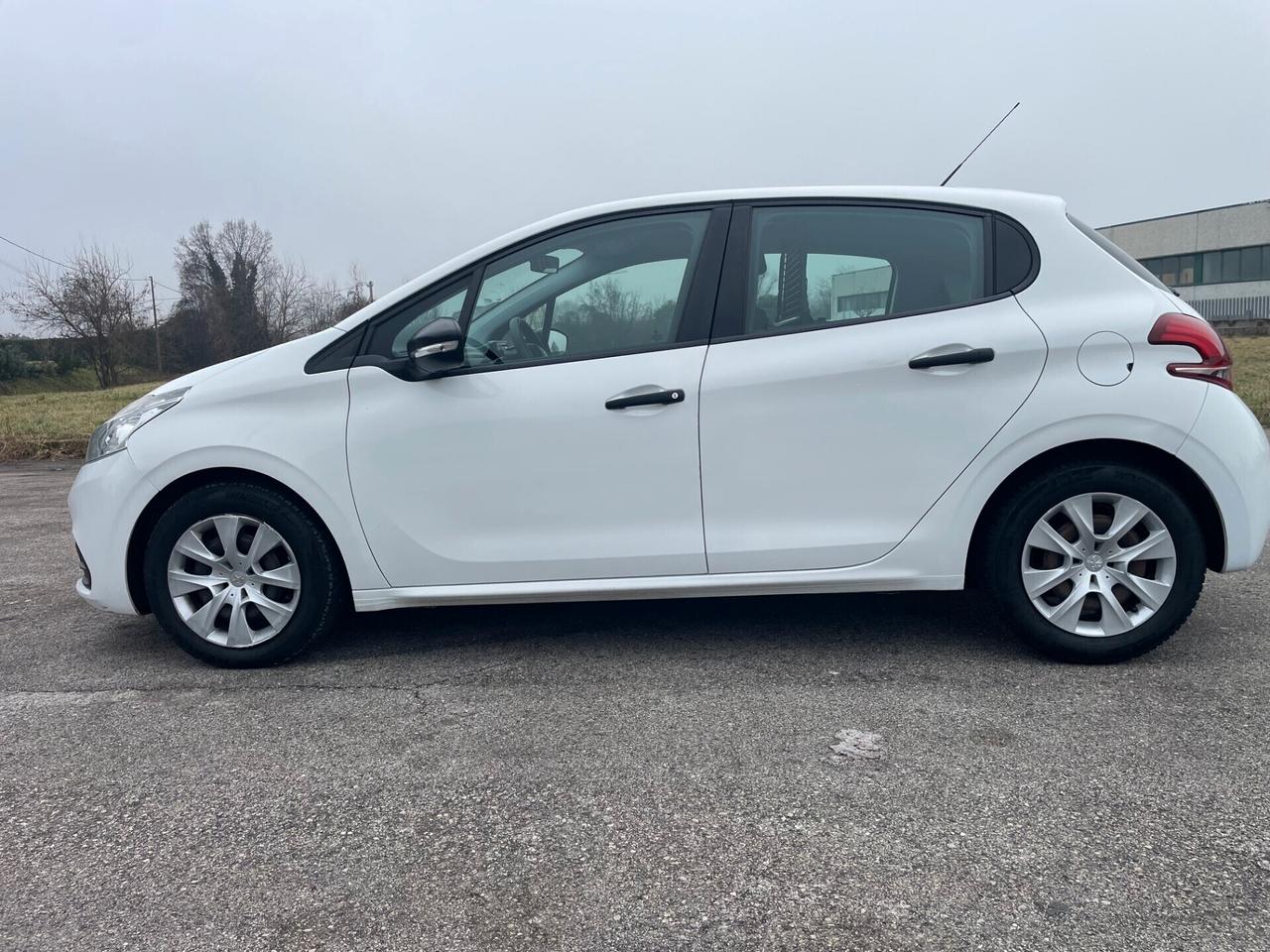 Peugeot 208 BlueHDi 75 5 porte Van Active