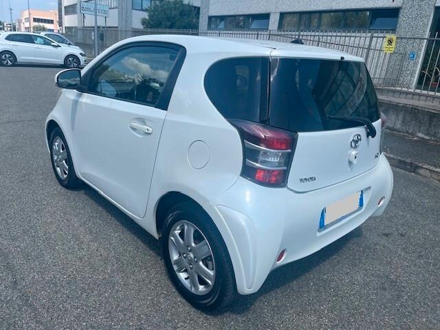 Toyota iQ 1.0 Sol AUTOMATICO