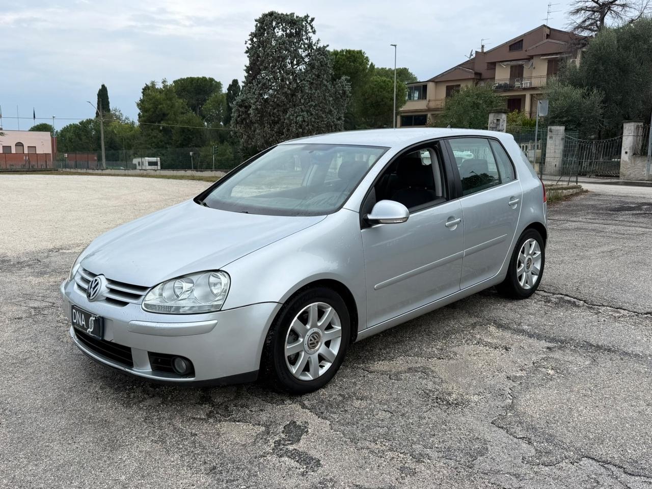 Volkswagen Golf 2.0 TDi Sportline UNIPROPR