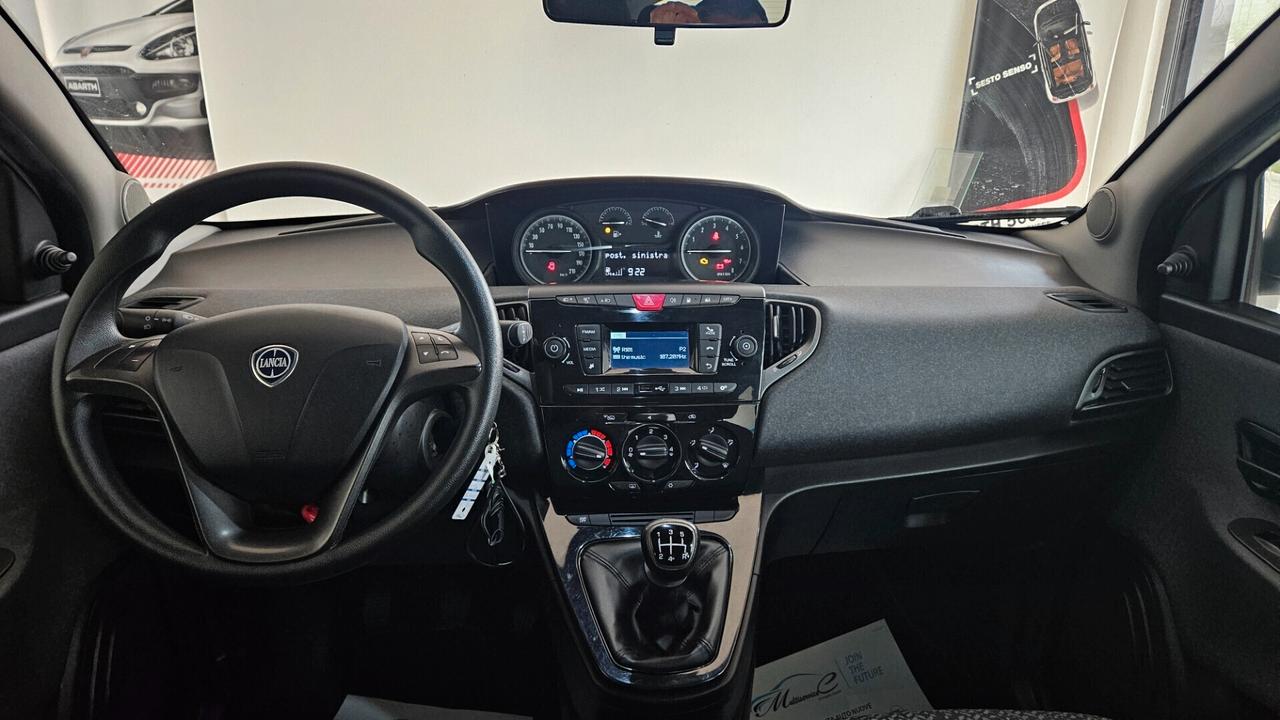 Lancia Ypsilon 1.2 69 CV 5 porte GPL Ecochic Elefantino Blu