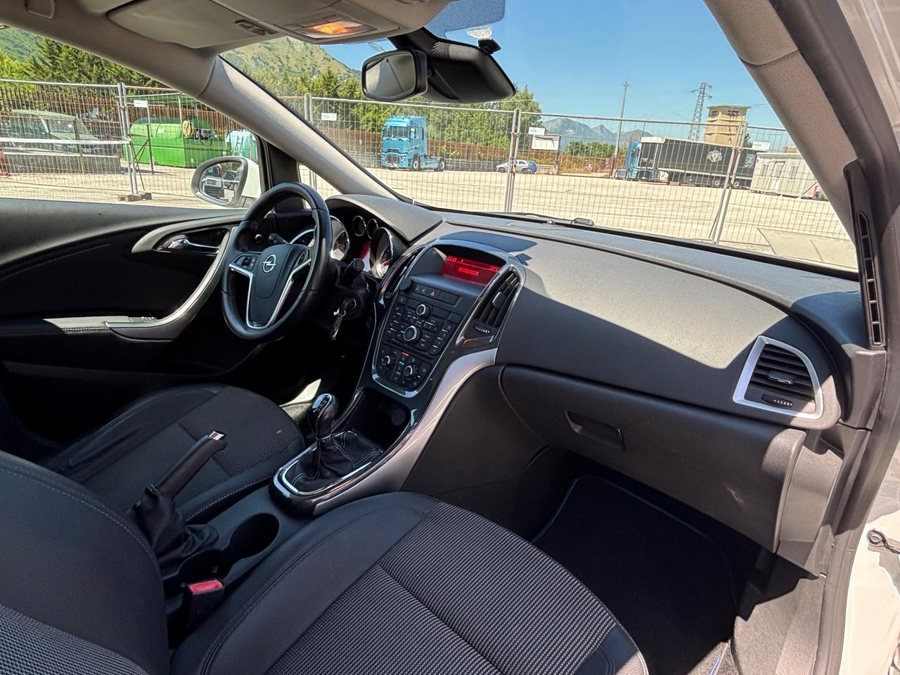 Opel Astra 1.7 CDTI 110CV Sports Tourer Cosmo