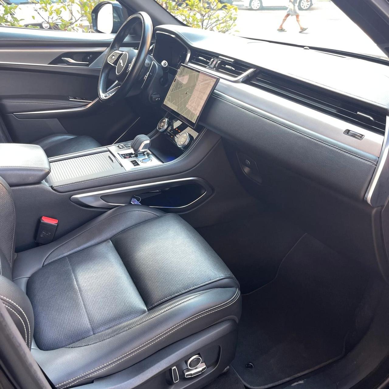 Jaguar F-Pace 2.0 D 204 CV AWD aut. R-Dynamic SE