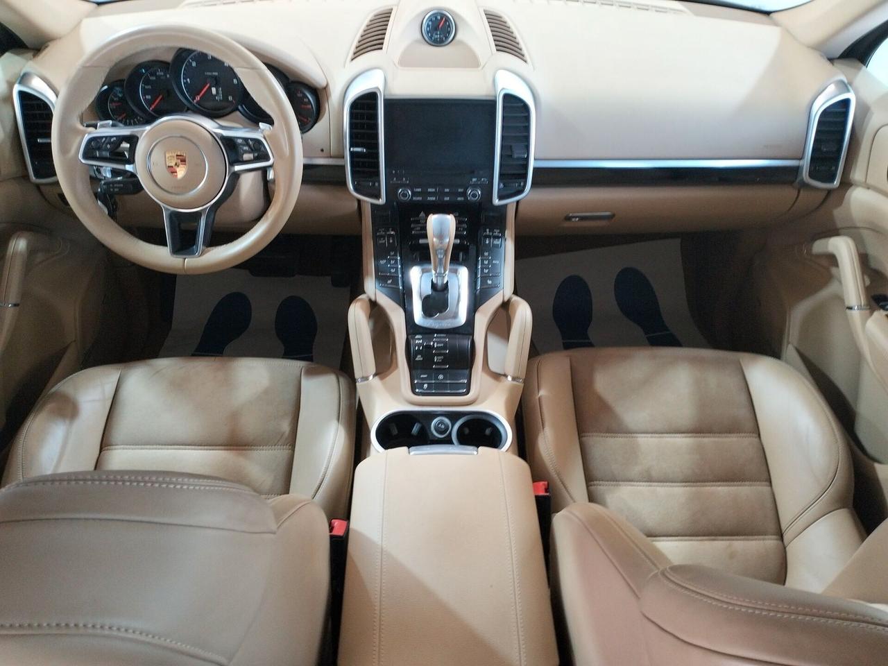Porsche Cayenne 3.0 Platinum Edition tiptronic