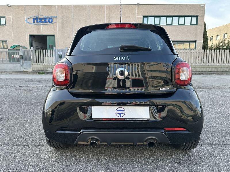 smart forfour 0.9 BRABUS Xclusive twinamic 109CV