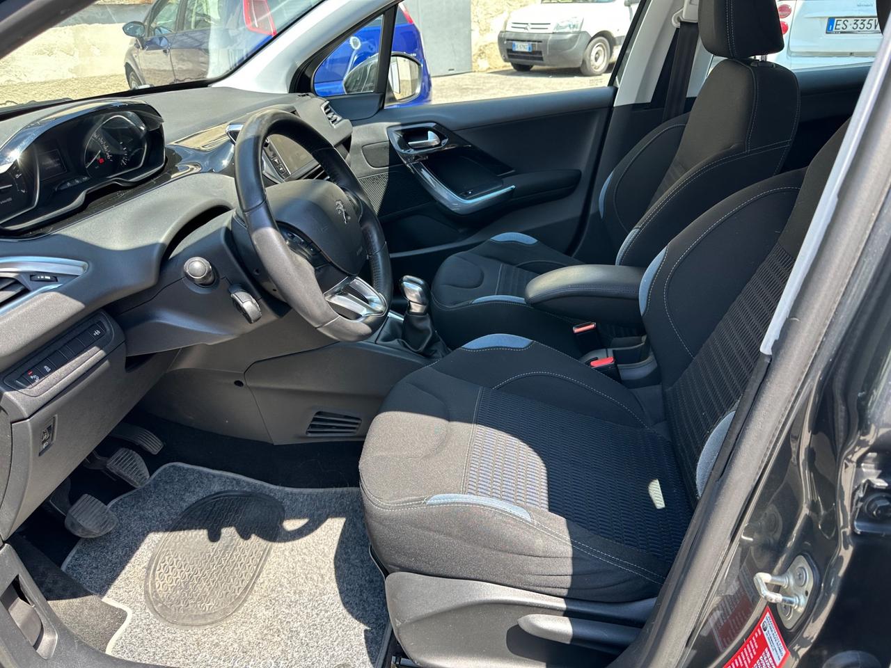 Peugeot 208 1.2 VTi 82 CV 5 porte