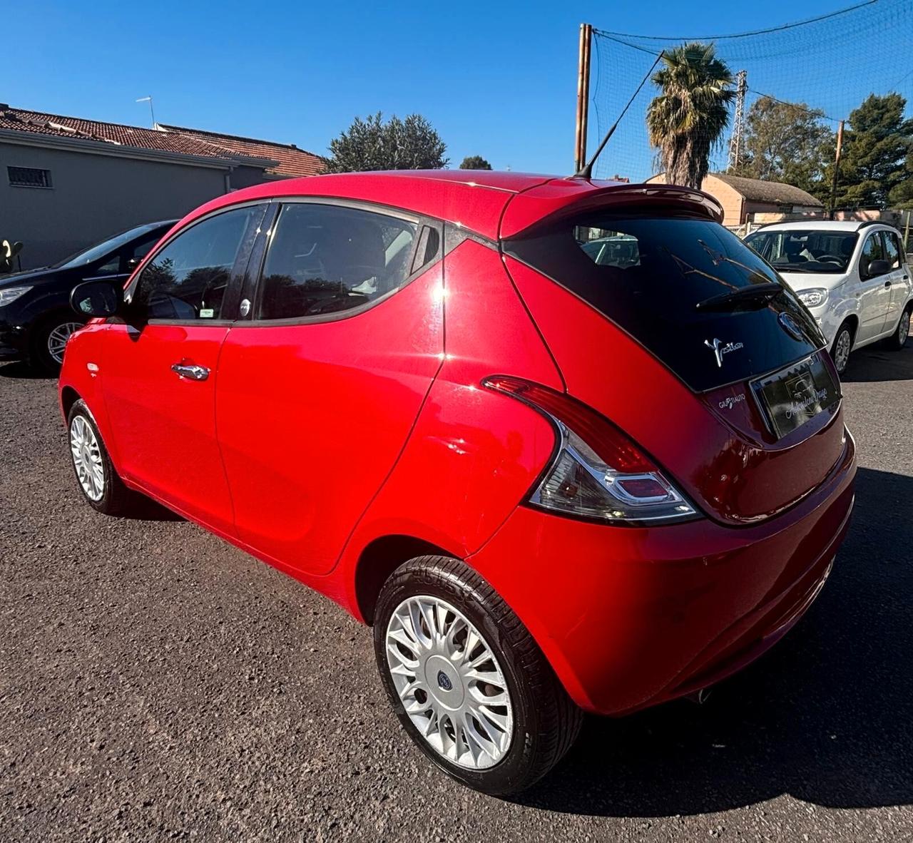 Lancia Ypsilon 1.2 69 CV 5 porte GPL Ecochic Gold