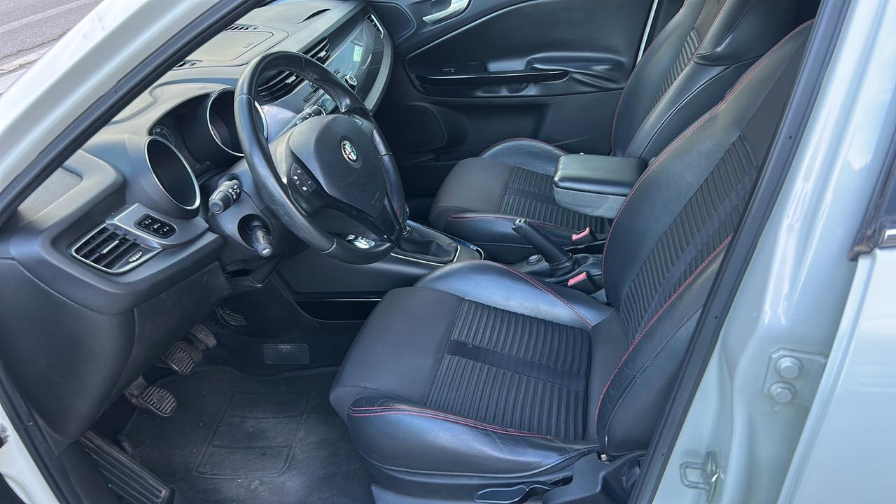 Alfa Romeo GIULIETTA 1.6 DIESEL Neopatentati