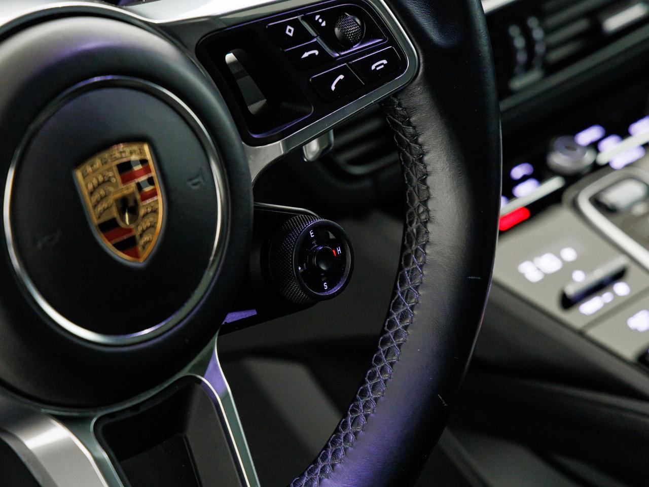 Porsche Cayenne 3.0 e-hybrid tiptronic
