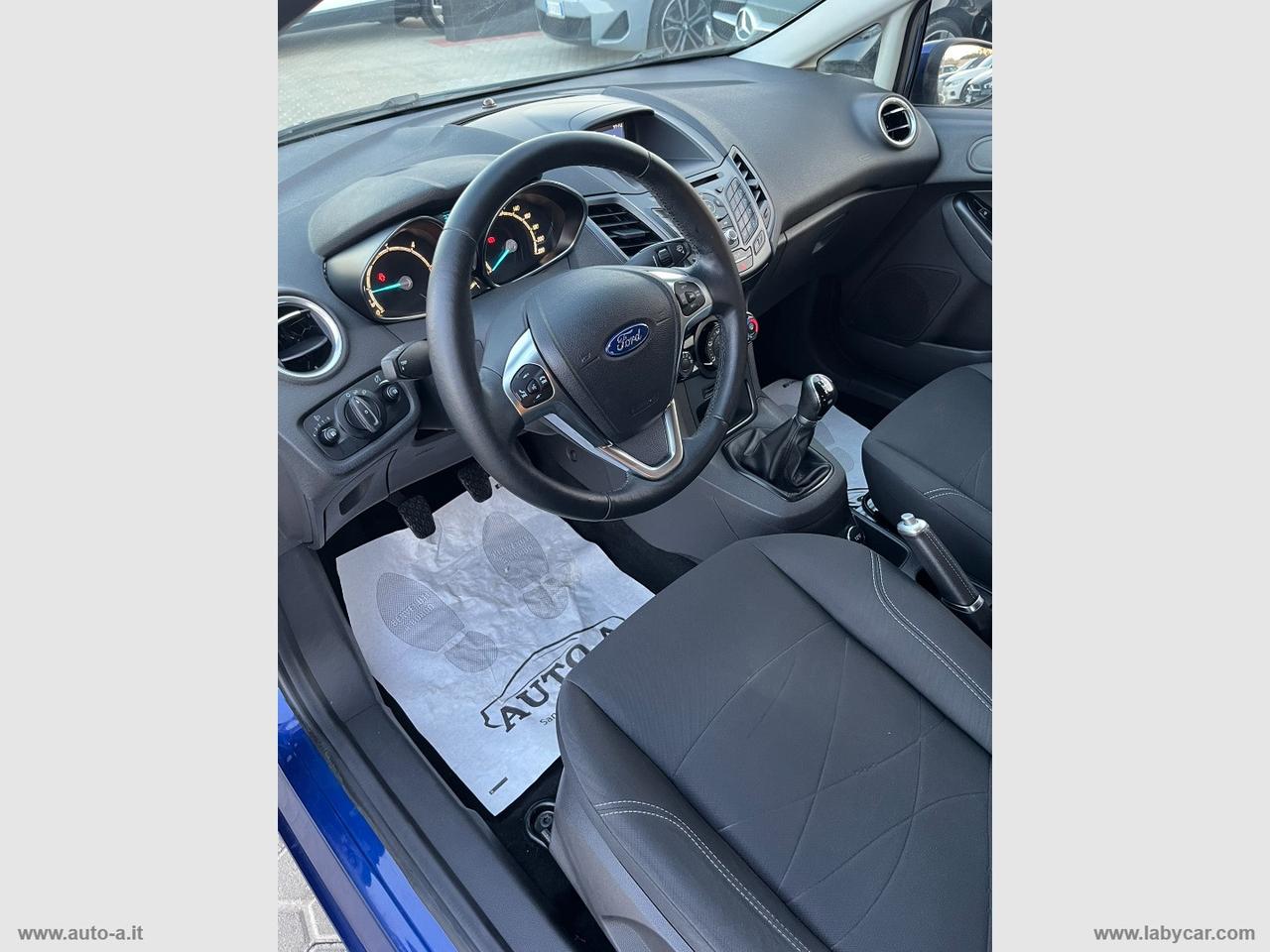 FORD Fiesta 1.5 TDCi 75 CV 5p. Titanium