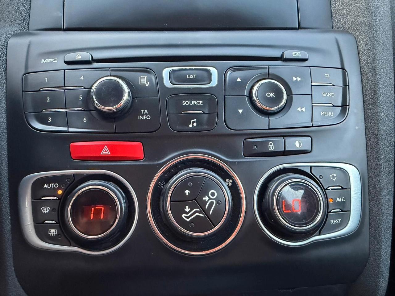 Citroen C4 1.6 e-HDi Berlina 115cv