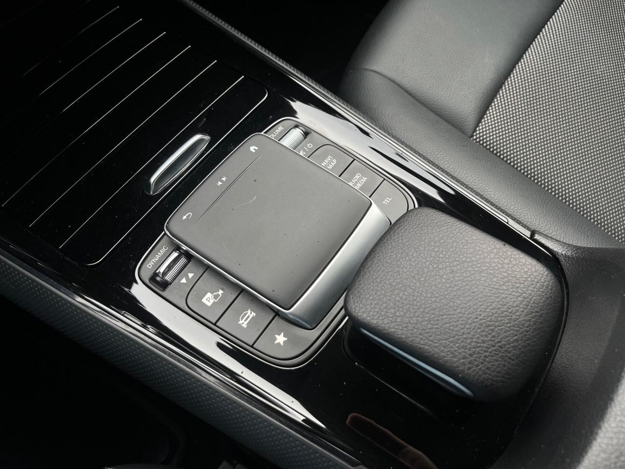 Mercedes-benz GLA 200 d Automatic Business Extra