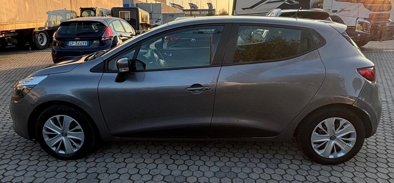 Renault Clio 1.2 75CV GPL 5 porte