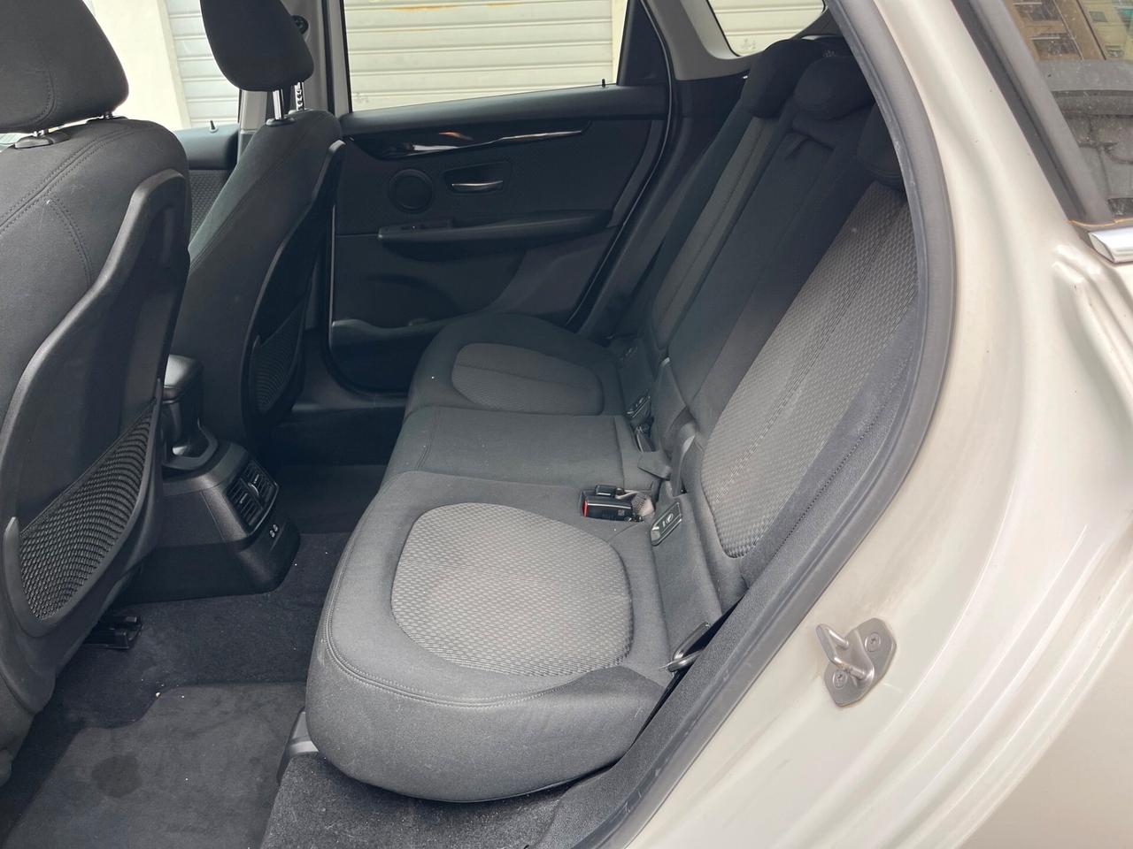 Bmw 216 216d Active Tourer Luxury CAMBIO AUTOMATICO