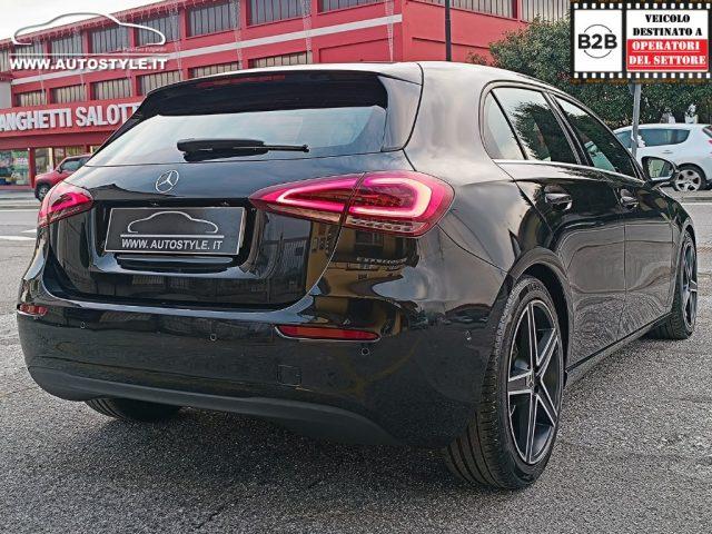 MERCEDES-BENZ A 180 d Automatic Business