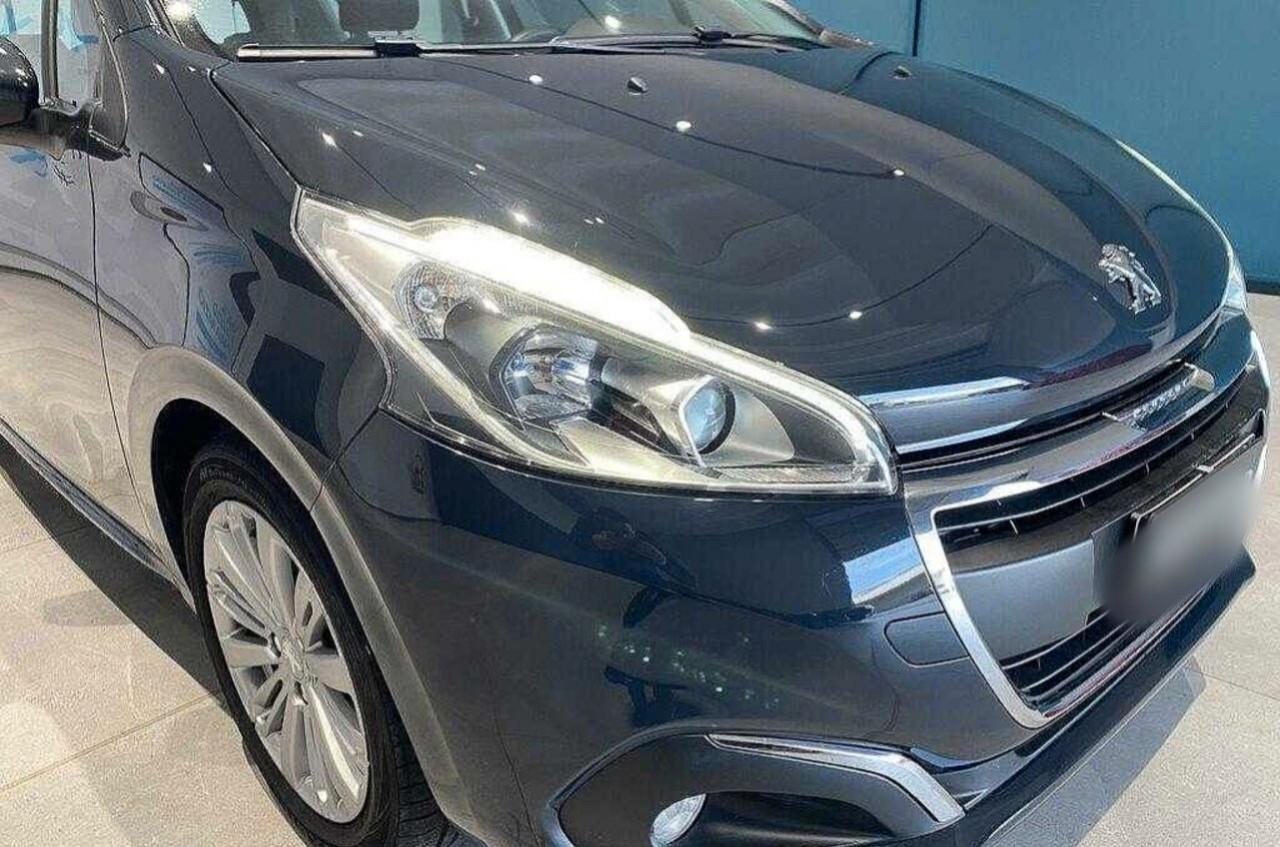 Peugeot 208 1.2 benzina km 70000 con garanzia