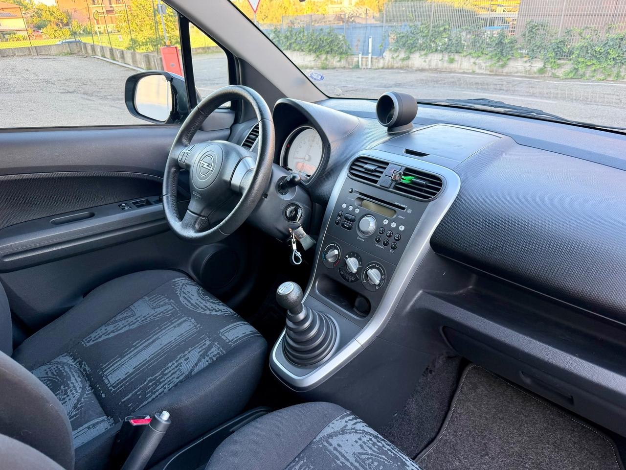 Opel Agila 1.2benz 94cv 2013 68.000km perfetta