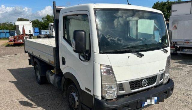 NISSAN Cabstar NT400 35 130CV - RIBALTABILE TRILATERALE