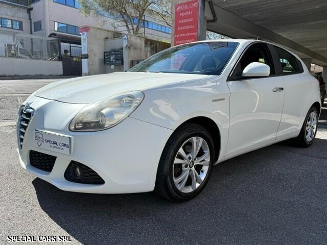 Alfa Romeo Giulietta 1.6 JTDm-2 Distinctive Gancio
