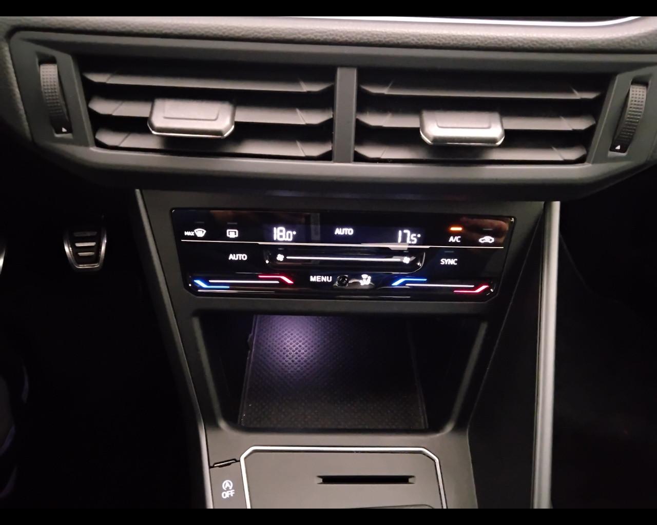 VOLKSWAGEN Taigo - Taigo 1.0 tsi R-Line 115cv