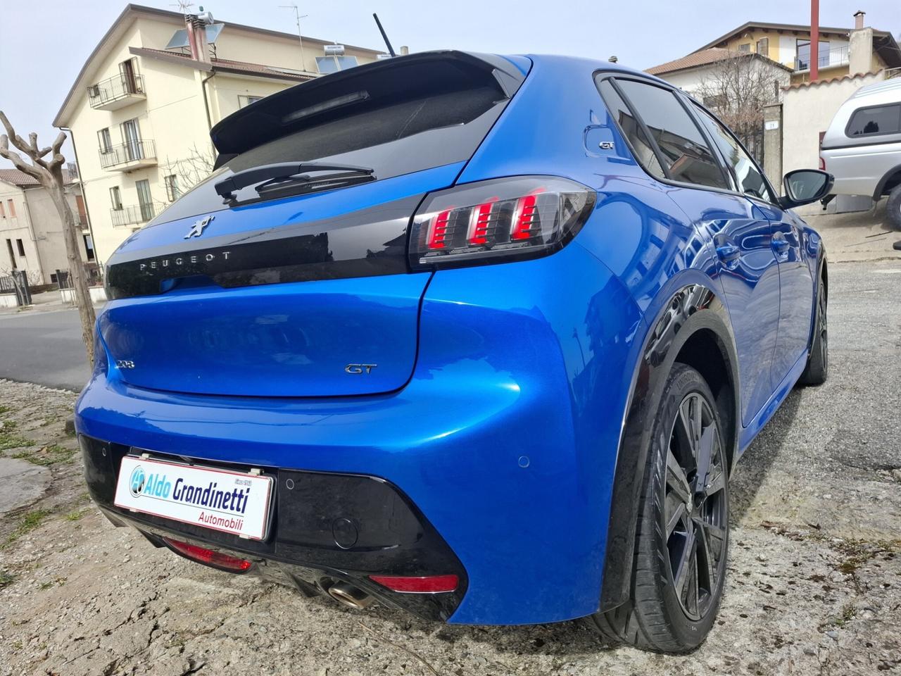 Peugeot 208 PureTech 1.2 GT line 100 cv 2023