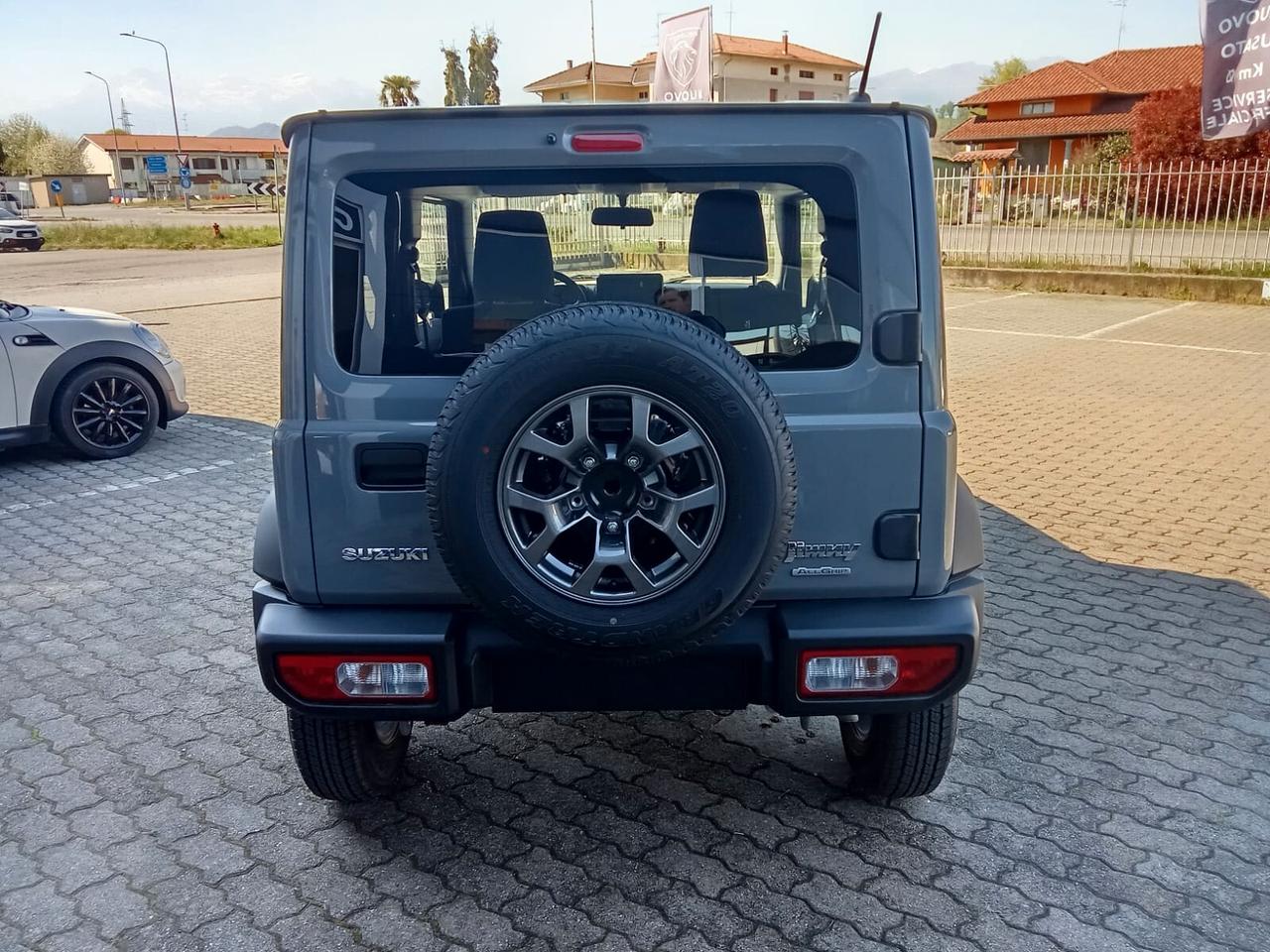 Suzuki Jimny 1.5 4AT TOP