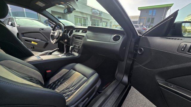 FORD Mustang 3.7 V6 Premium Coupé AUTOMATICA PERMUTE