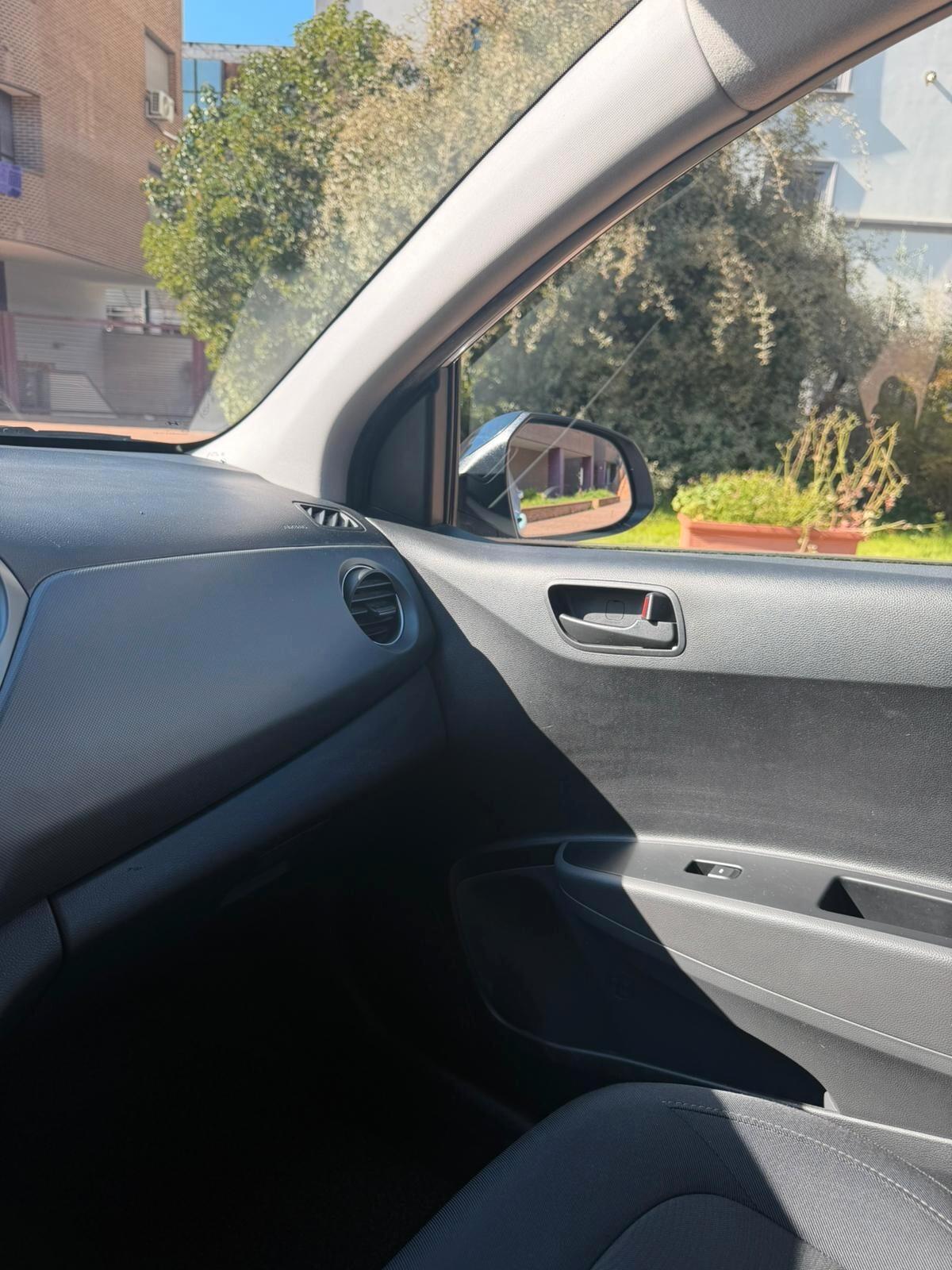 Hyundai i10 1.0 MPI Login A/T