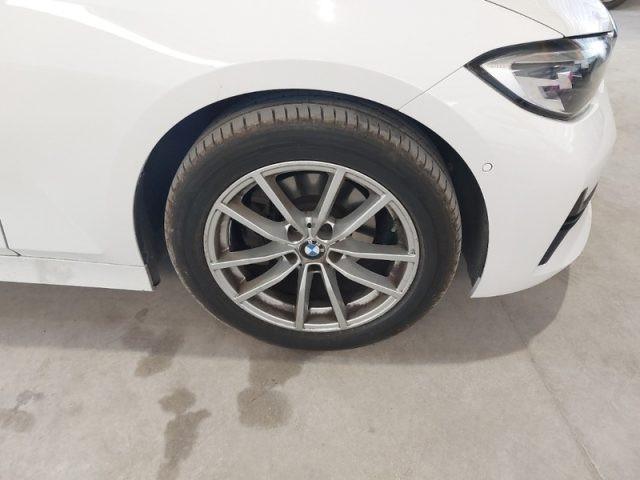 BMW 318 d 48V Touring Business Advantage