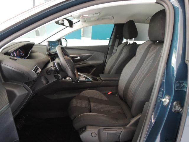 PEUGEOT 3008 BlueHDi 130 S&S EAT8 Active Business