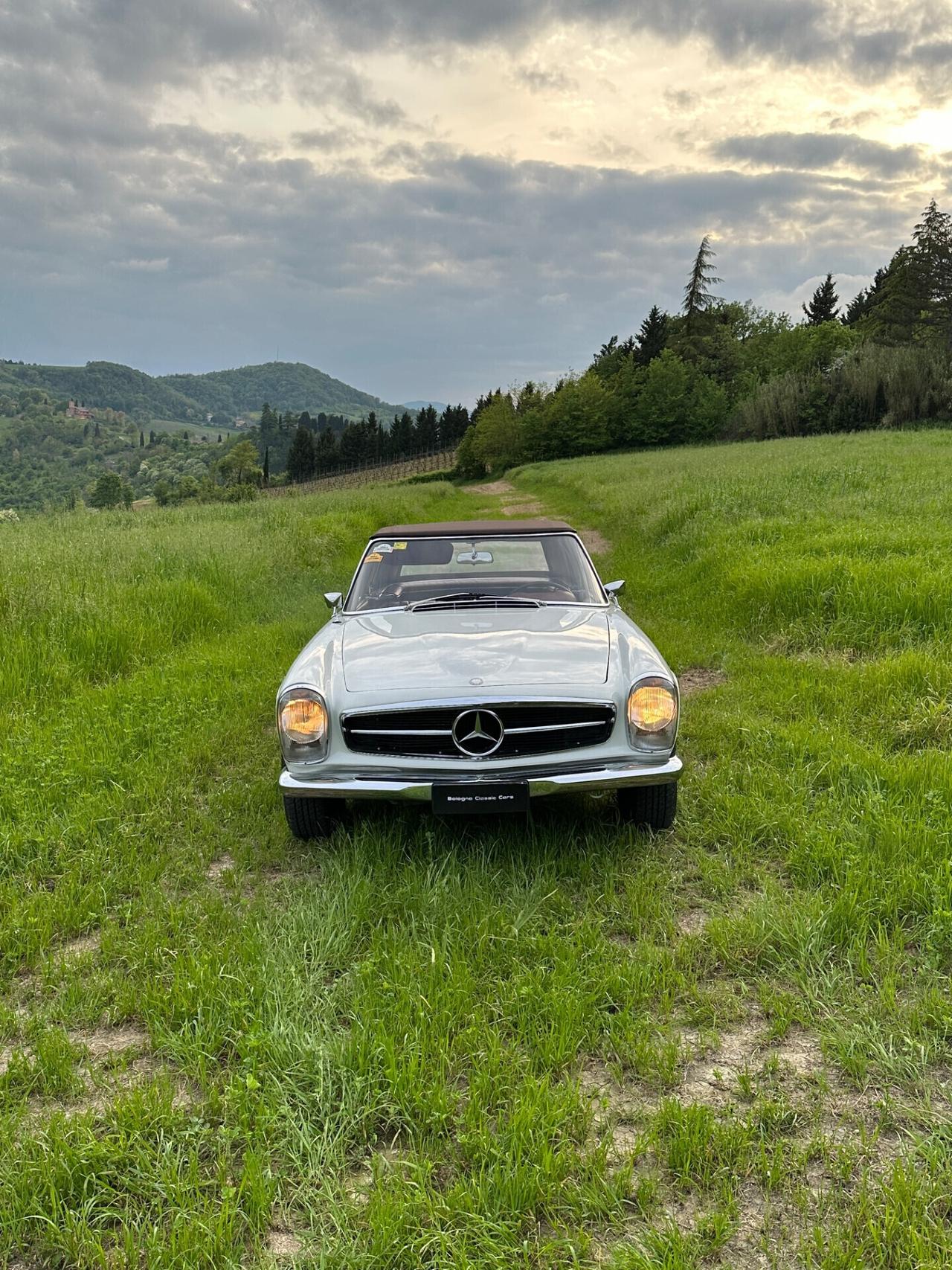 Mercedes-benz SL 230 “Pagoda”