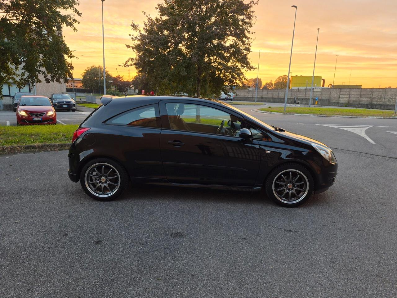 Opel Corsa 1.4 16V 3 porte Sport