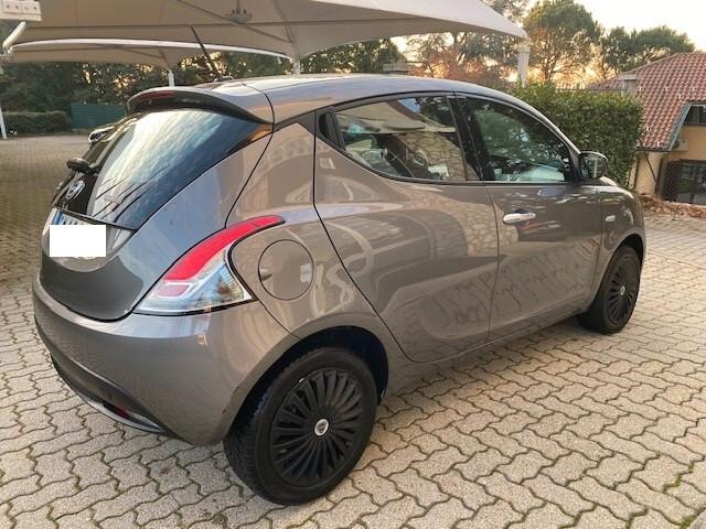 LANCIA YPSILON 1.0 HYBRID SILVER 39000KM PREZZO REALE