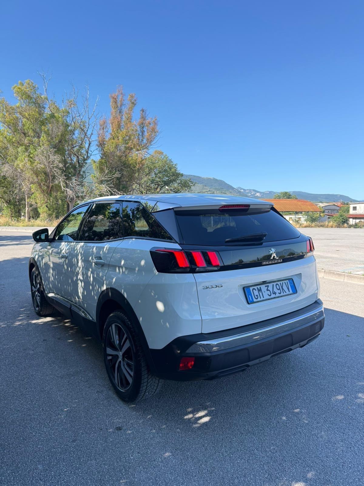 Peugeot 3008 BlueHDi 130 S&S EAT8 Allure