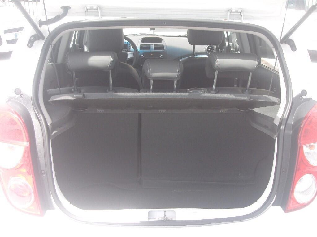 Chevrolet Spark 1.0 LT - 2013