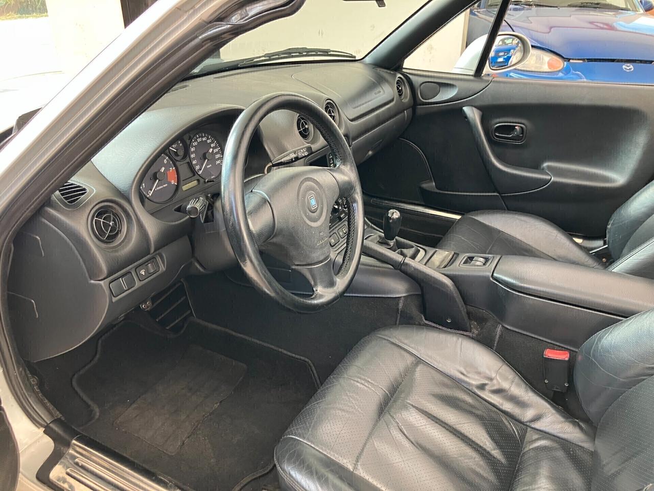 Mazda MX-5 1.6i CLIMA / HARD TOP