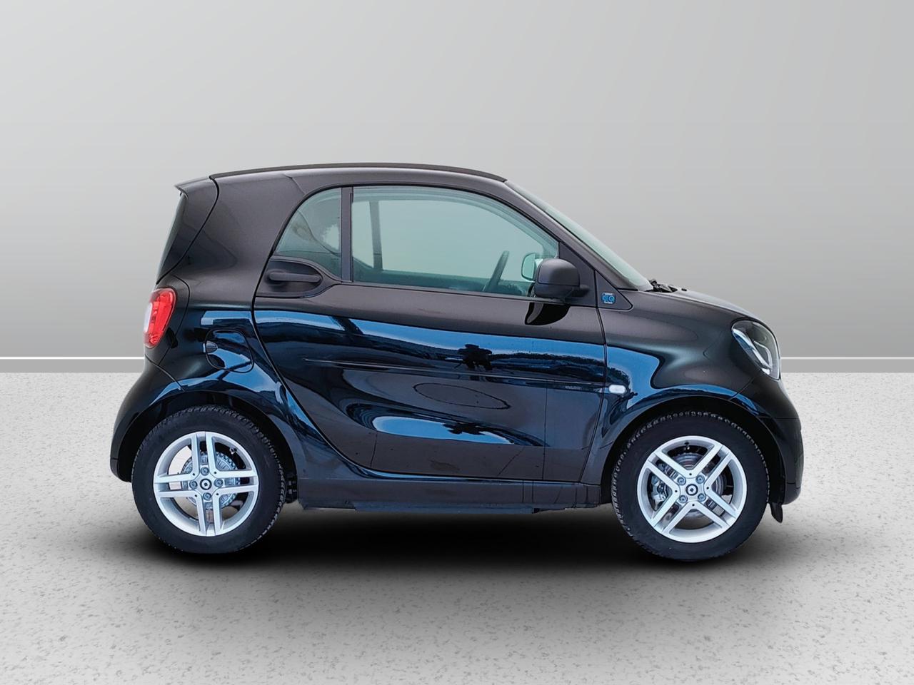 SMART E2584 - Fortwo eq Pulse 4,6kW