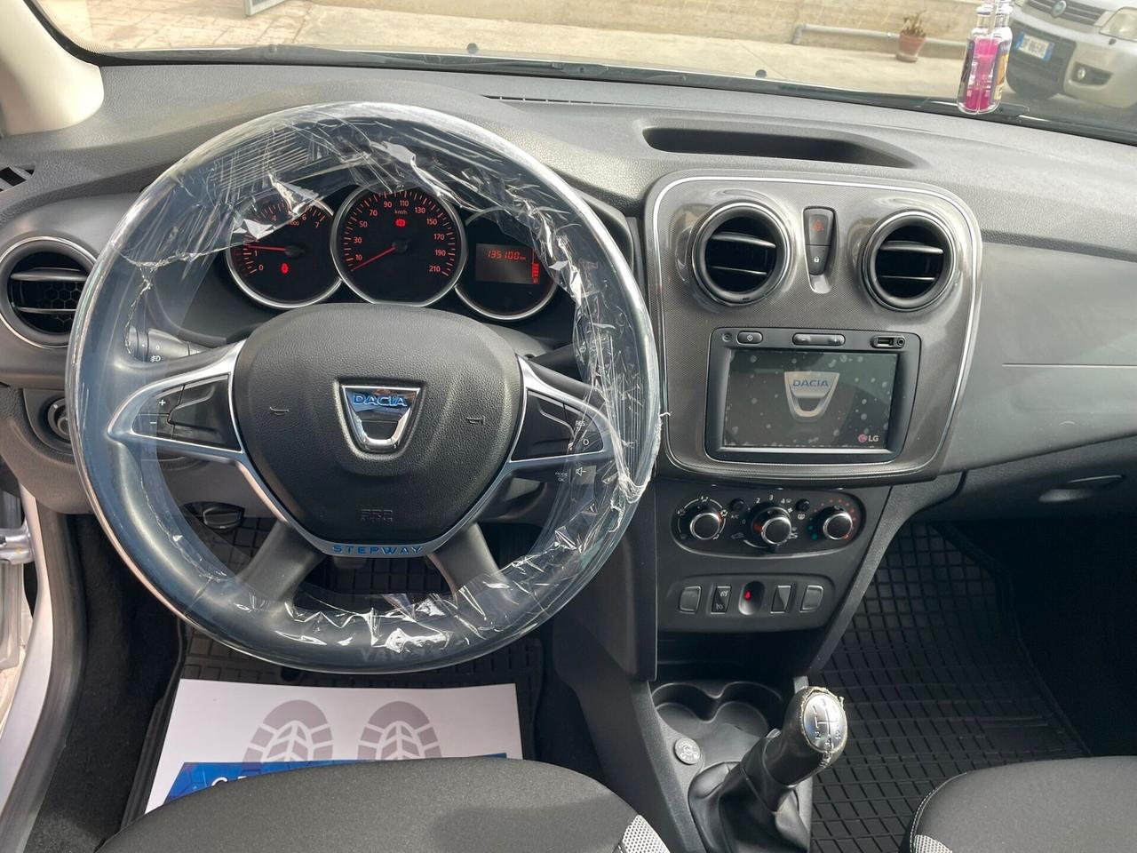 Dacia Sandero Stepway 1.0 TCe 100CV ECO-G 15th Anniversary