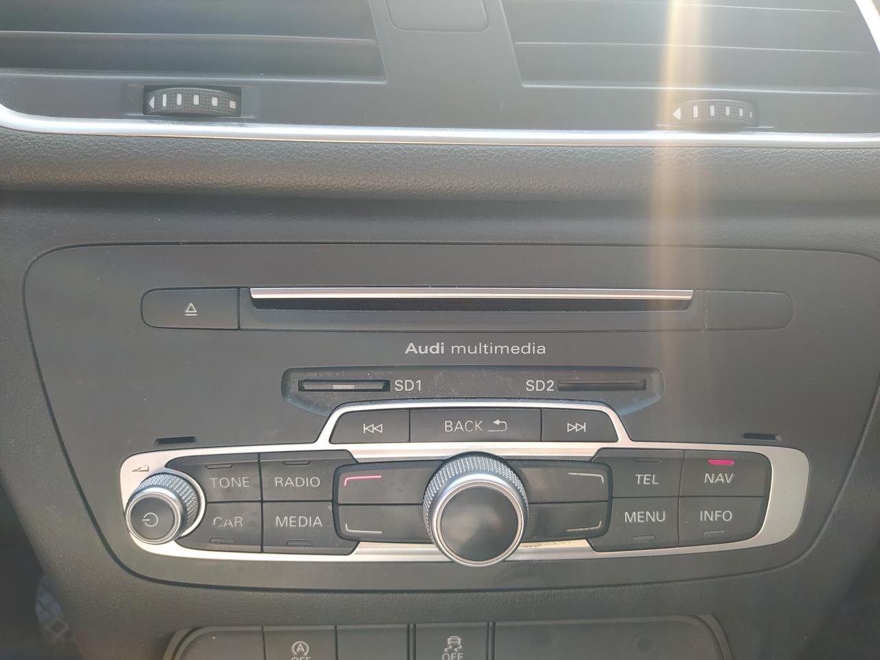 Audi Q3 2.0 TDI 120 CV Business