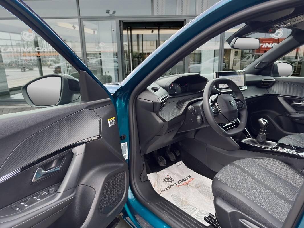 Peugeot 2008 1.2 puretech Allure s&s 100cv Con NAVIGATORE