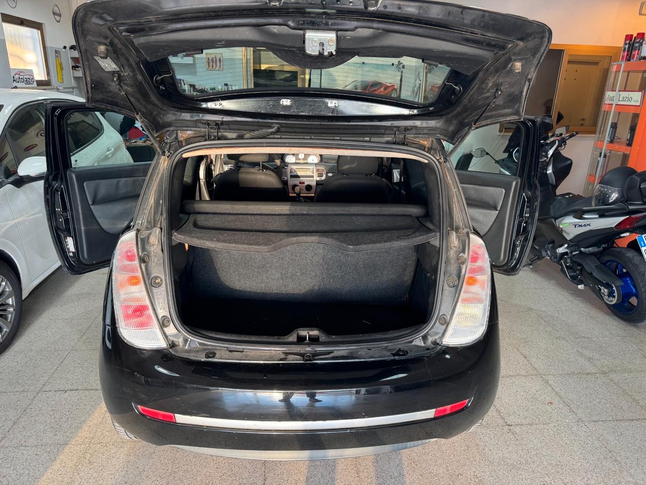 Lancia Ypsilon 1.2 cc. GPL Platino 77 cv. OK NEOPATENTATI